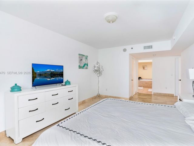 Продажа квартиры #2808 - фото 7516427