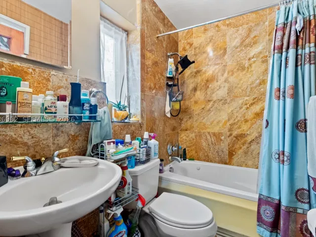 Продажа дома по адресу 720 NW 4th St - фото 9102888