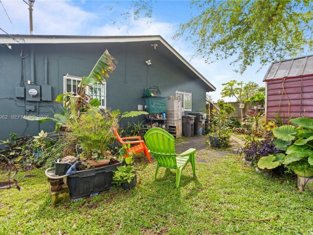 Продажа дома по адресу 720 NW 4th St - фото 7517727