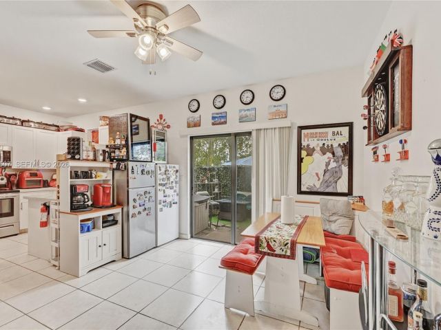 Продажа дома по адресу 21436 NE 2nd Ct - фото 7517846