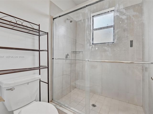 Продажа дома по адресу 21436 NE 2nd Ct - фото 7517853