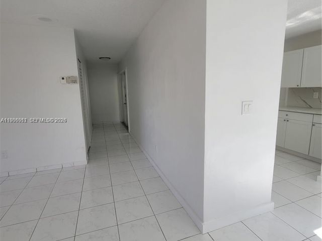 Продажа дома по адресу 12305 SW 42nd St - фото 7517807