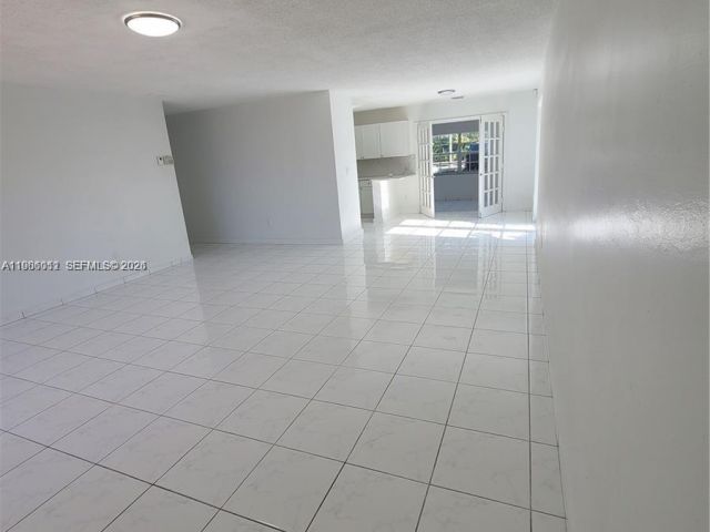 Продажа дома по адресу 12305 SW 42nd St - фото 7517808