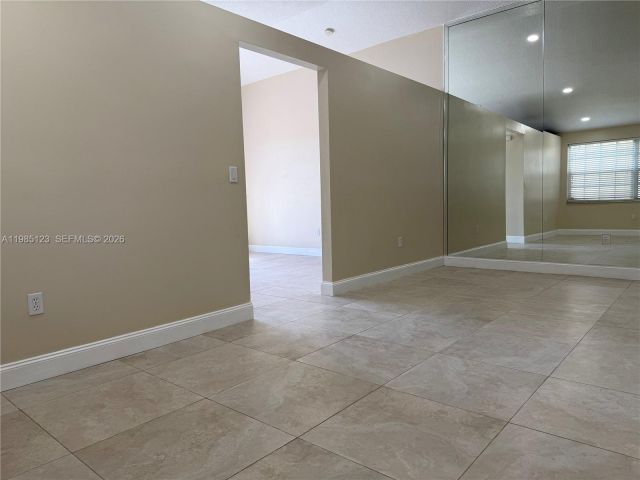 Дом в аренду по адресу 15686 NW 12th Mnr 15686 - фото 7518089