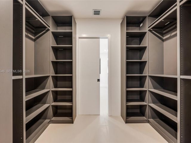 Продажа дома по адресу 1017 NW 47th St - фото 7518663