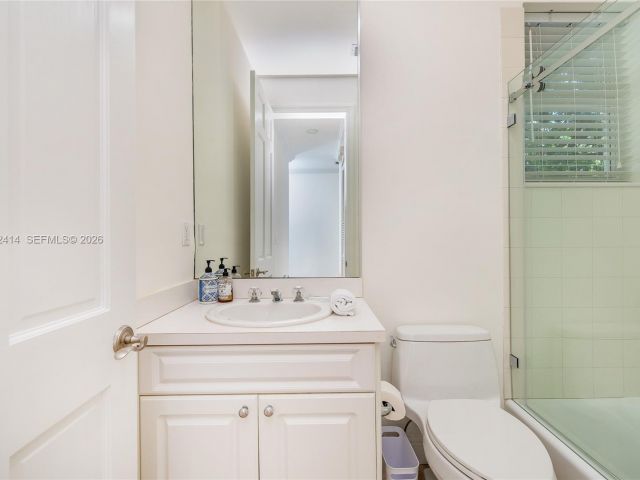 Дом в аренду по адресу 760 Glenridge Rd - фото 7518369