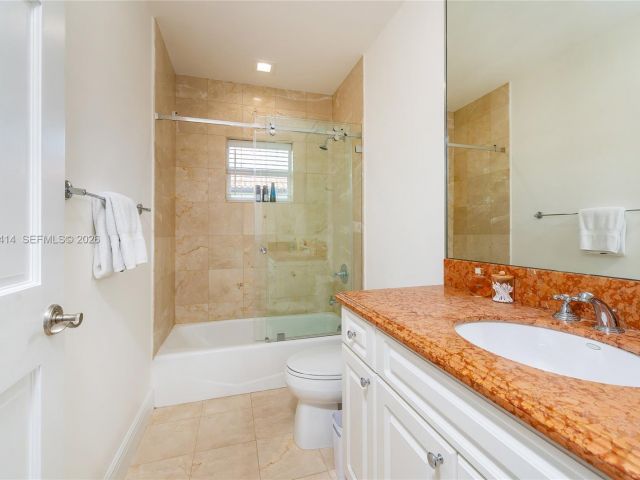 Дом в аренду по адресу 760 Glenridge Rd - фото 7518371