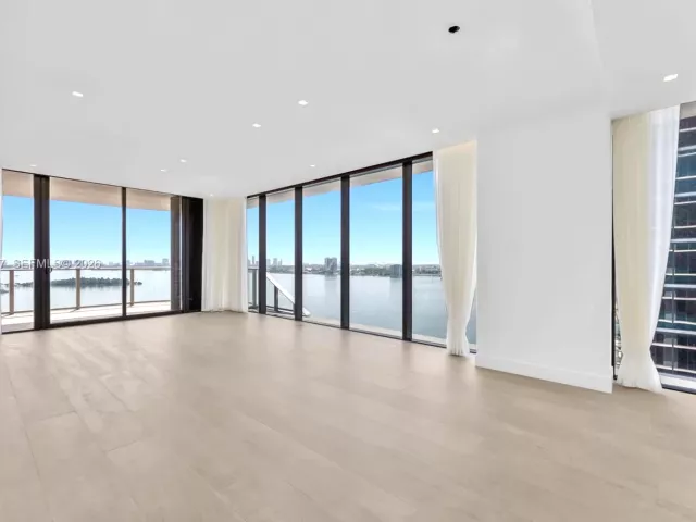 Продажа квартиры #1207 - фото 7520503