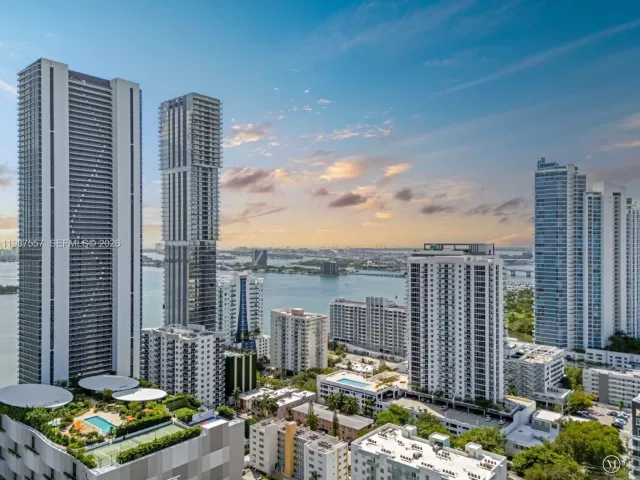 Продажа квартиры #1207 - фото 7520515