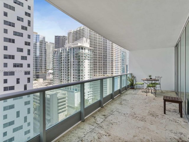 Продажа квартиры #1606 - фото 7520296