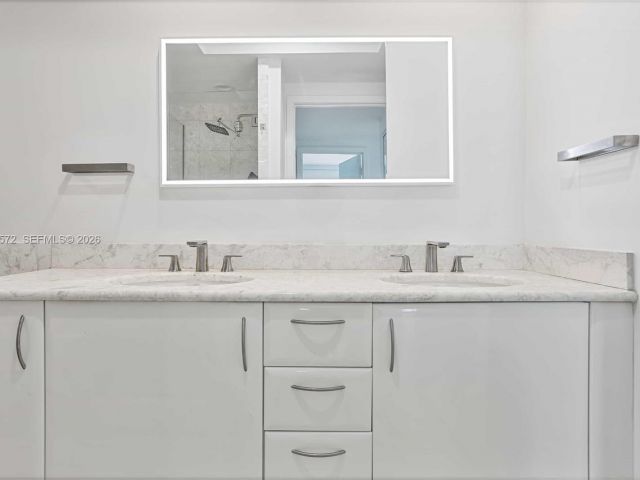 Продажа квартиры #1606 - фото 7520304