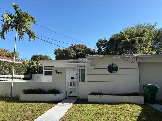 Продажа дома по адресу 1758 SW 18th St - фото 7520872