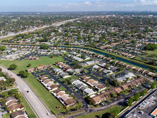 Продажа дома по адресу 12324 SW 111th S Canal St Rd - фото 7518752