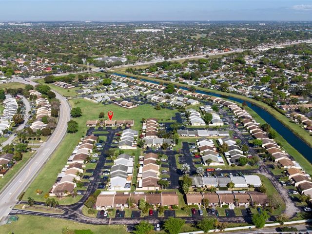 Продажа дома по адресу 12324 SW 111th S Canal St Rd - фото 7518753