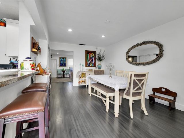 Продажа дома по адресу 12324 SW 111th S Canal St Rd - фото 7518765