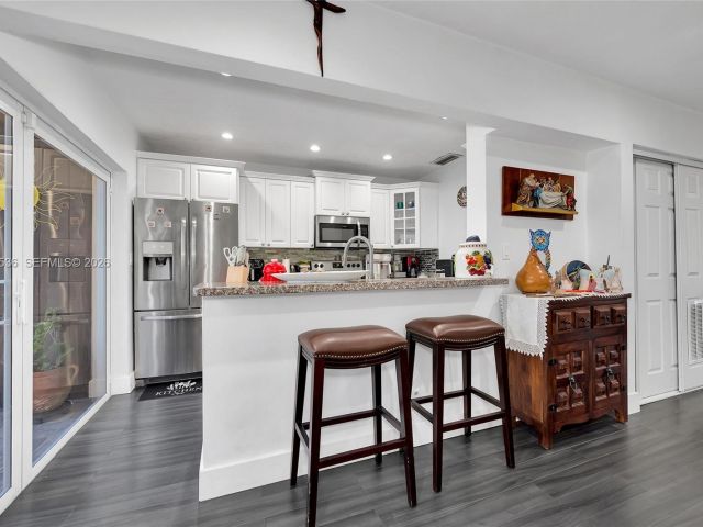 Продажа дома по адресу 12324 SW 111th S Canal St Rd - фото 7518766