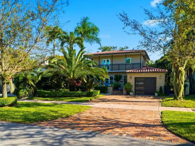 Продажа дома по адресу 430 Candia Ave - фото 7521226