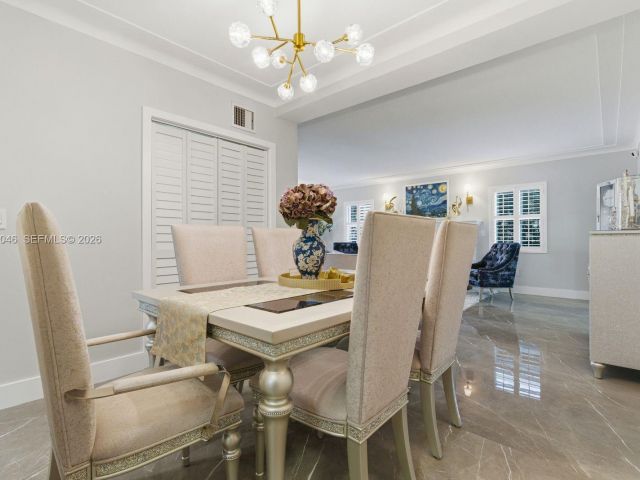 Продажа дома по адресу 430 Candia Ave - фото 7521236