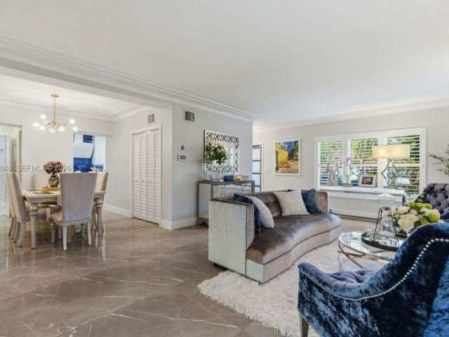 Продажа дома по адресу 430 Candia Ave - фото 7521243