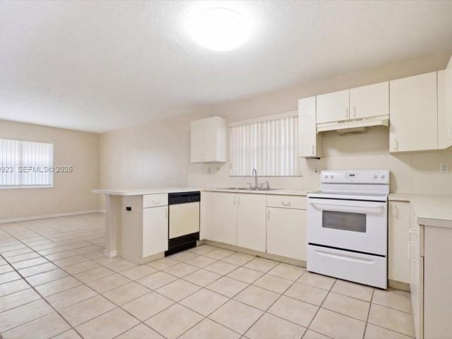 Продажа дома по адресу 15431 SW 171st St - фото 7523263