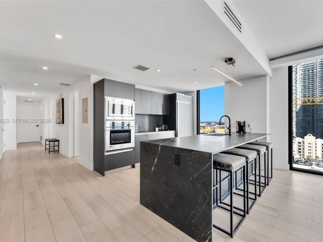 Продажа квартиры #1601 - фото 7518893