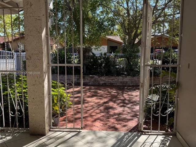 Продажа дома по адресу 1220 SW 103rd Ct - фото 7518720