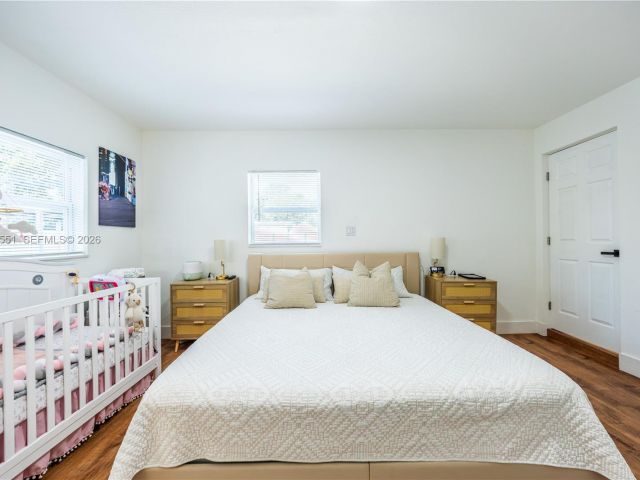 Дом в аренду по адресу 10050 SW 171st St 10050 - фото 7518623