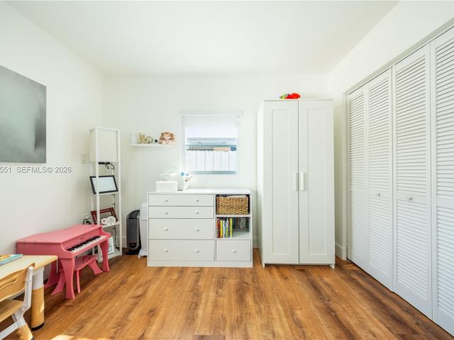 Дом в аренду по адресу 10050 SW 171st St 10050 - фото 7518626