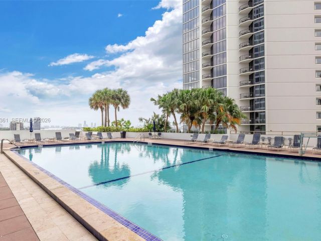 Квартира в аренду номерA-1132 - фото 7519188