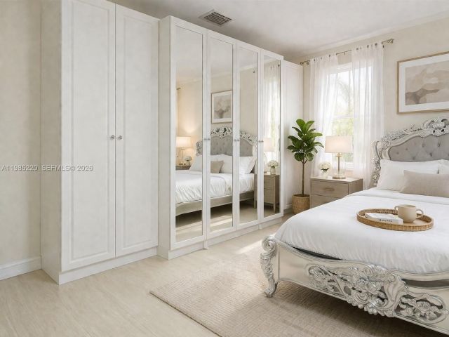 Дом в аренду по адресу 8300 SW 31st St - фото 7518805