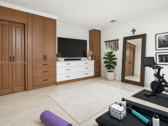 Дом в аренду по адресу 8300 SW 31st St - фото 7518807