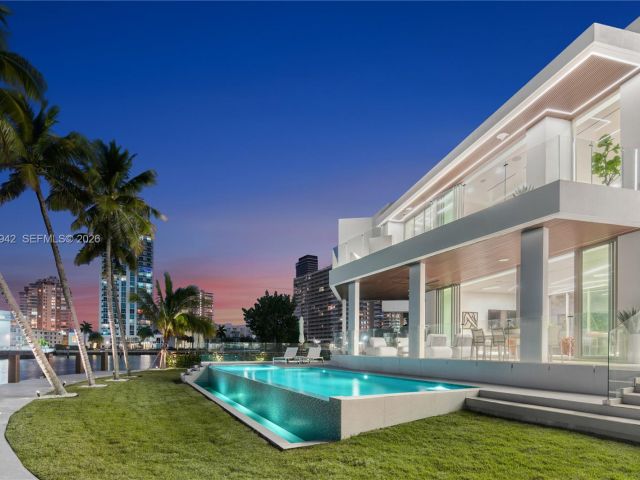Продажа дома по адресу 501 Palm Dr - фото 7518593