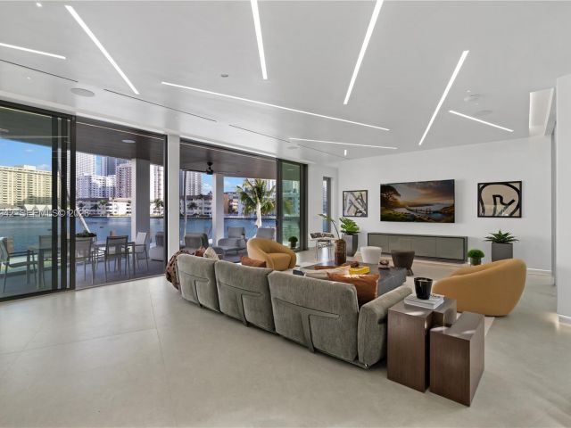 Продажа дома по адресу 501 Palm Dr - фото 7518606