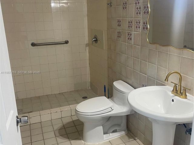 Дом в аренду по адресу 20700 SW 122nd Ave - фото 7518787