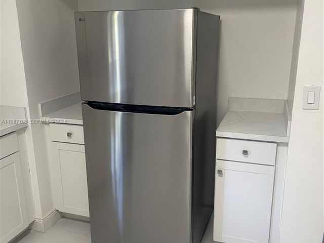 Дом в аренду по адресу 20700 SW 122nd Ave - фото 7518790