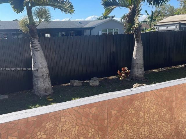 Дом в аренду по адресу 20700 SW 122nd Ave - фото 7518798