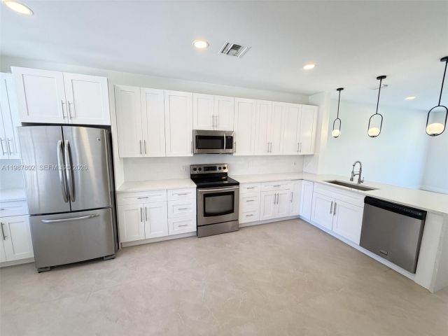 Дом в аренду по адресу 20951 Via Oleander C - фото 7518376