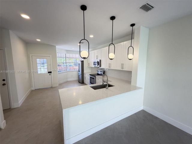 Дом в аренду по адресу 20951 Via Oleander C - фото 7518382