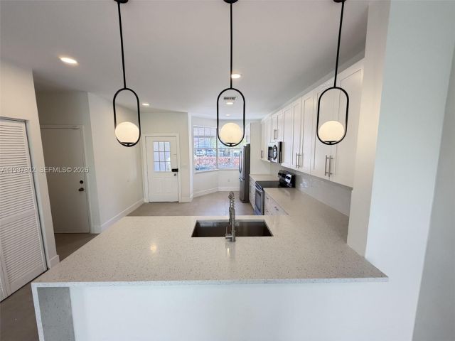 Дом в аренду по адресу 20951 Via Oleander C - фото 7518383