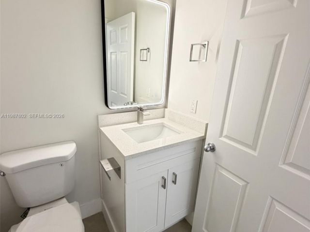 Дом в аренду по адресу 20951 Via Oleander C - фото 7518386