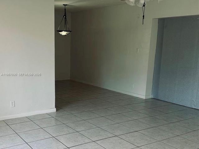 Дом в аренду по адресу 836 Pennsylvania Ave - фото 7519108