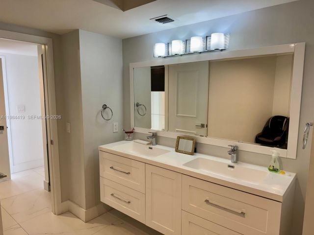 Продажа квартиры #1410 - фото 7520493