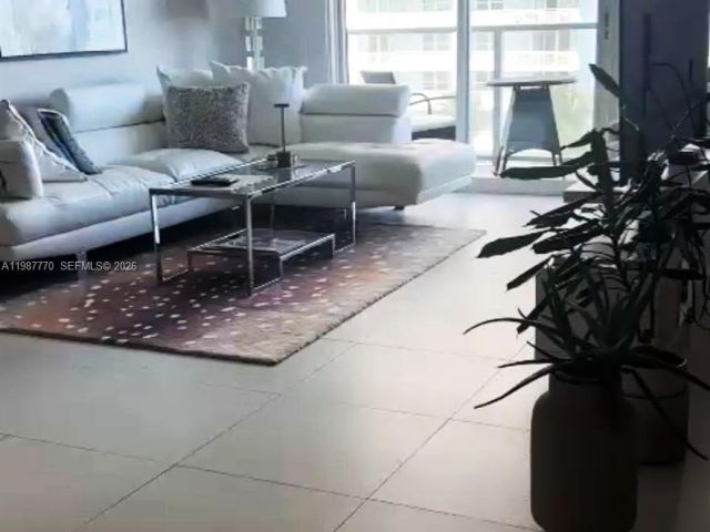 Квартира в аренду номер1008 - фото 7522835