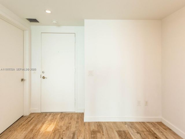 Квартира в аренду номер3406 - фото 7520595