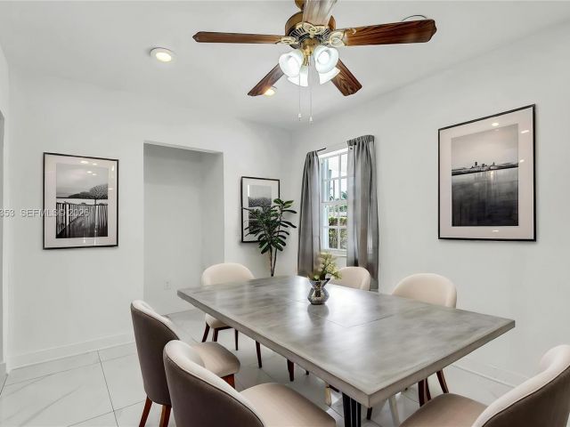 Дом в аренду по адресу 4525 SW 112th Pl - фото 7519431