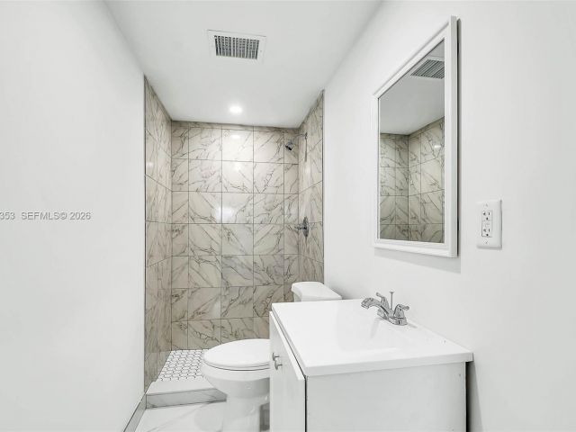 Дом в аренду по адресу 4525 SW 112th Pl - фото 7519440