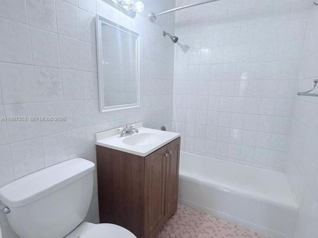 Дом в аренду по адресу 4525 SW 112th Pl - фото 7519441