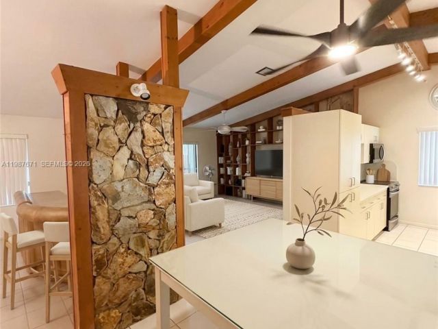 Продажа дома по адресу 10520 SW 142nd Ave - фото 7524258