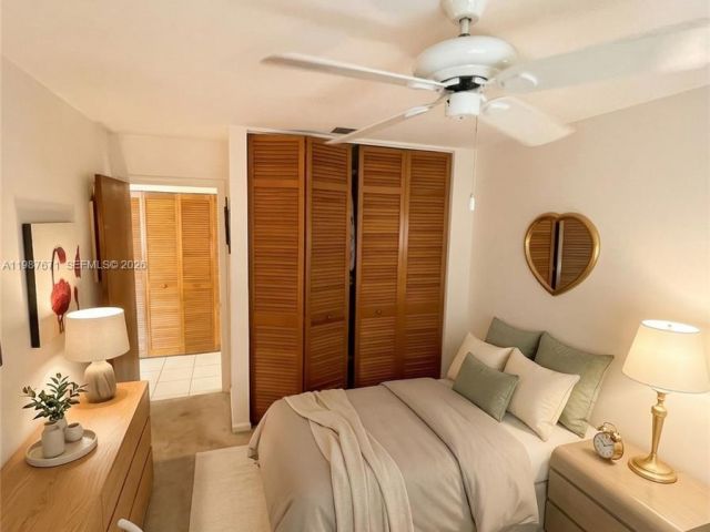 Продажа дома по адресу 10520 SW 142nd Ave - фото 7524269