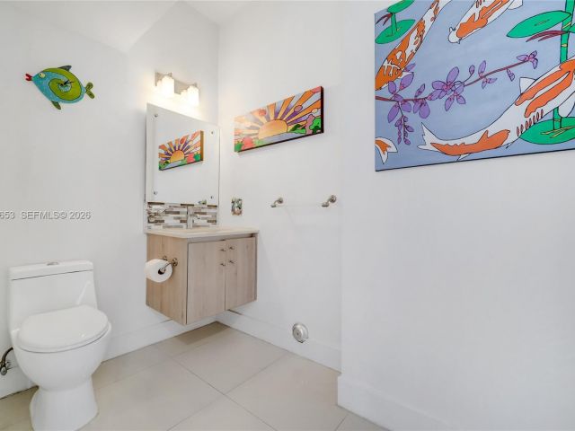 Продажа дома по адресу 2943 SW 23rd St - фото 7519448